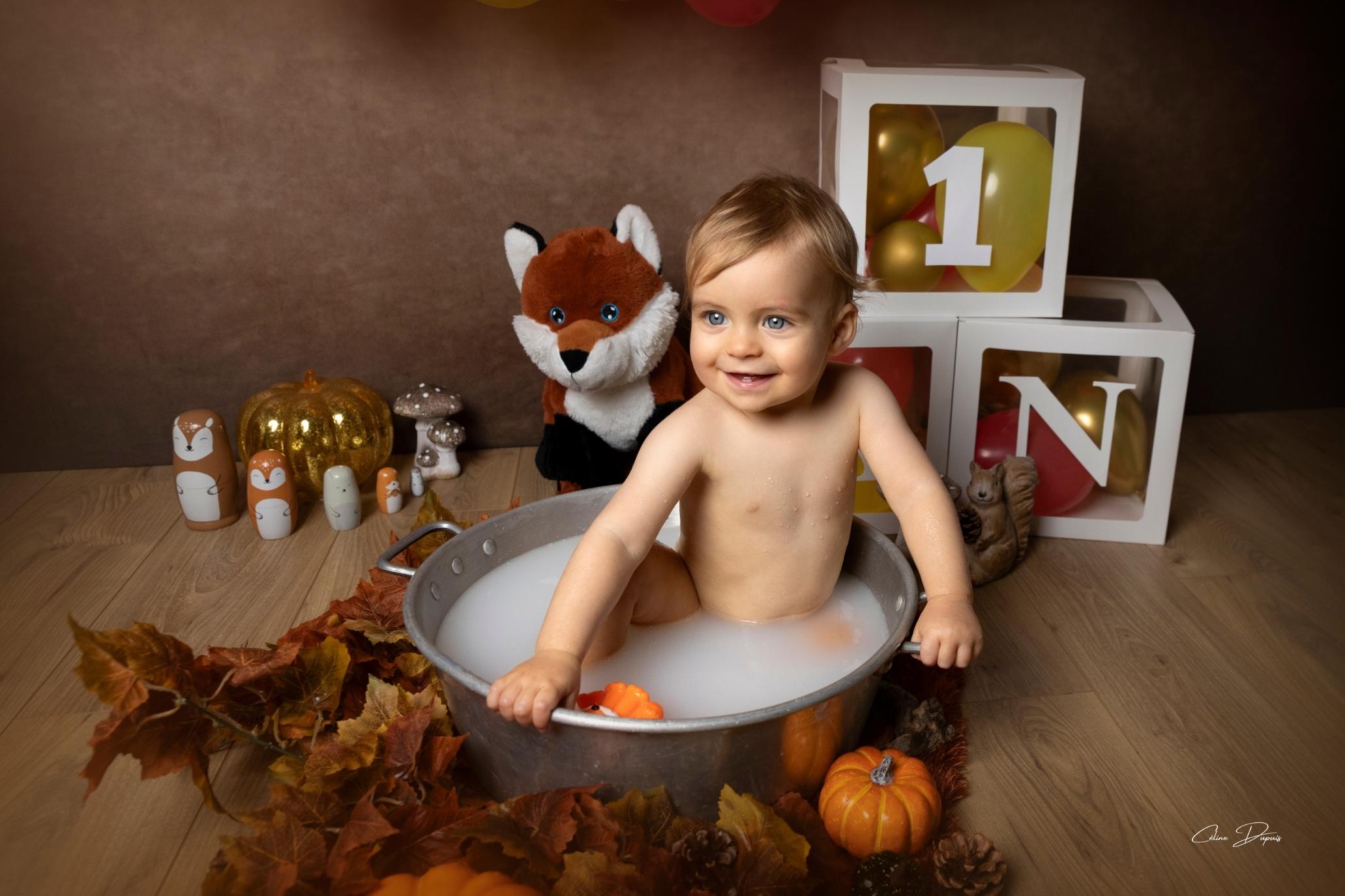 bain de lait Séance bambin, smash the cake, pose nuance, photographe Nîmes