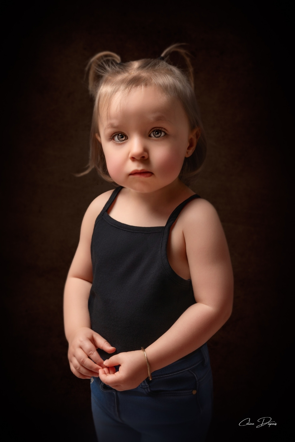 portrait bambin Séance photos bambin pose nuance Nîmes